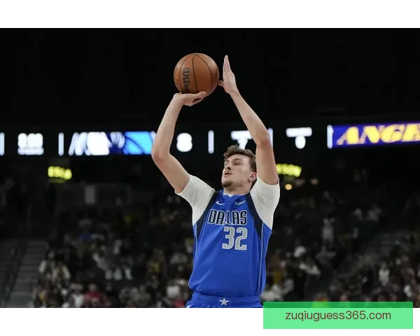 独行侠管理层期待围绕弗拉格重建并持续关注欧文的复苏与回归 独行侠管理层期待围绕弗拉格重建并持续关注欧文的复苏与回归